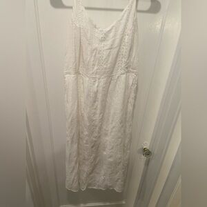 Old Navy White Sleeveless Maxi Sundress